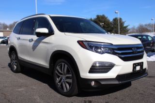 Used 2017 Honda Pilot Touring in Seekonk, Massachusetts