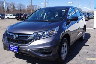 Used 2016 Honda CR-V LX in Highland Park, Illinois