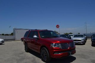Used 2017 Lincoln Navigator Select in Hawthorne, California