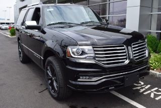 Used 2017 Lincoln Navigator Select in Stamford, Connecticut