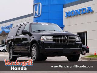 Used 2010 Lincoln Navigator L in Arlington, Texas