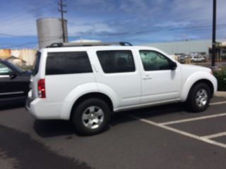 Used 2009 Nissan Pathfinder LE in Kahului, Hawaii