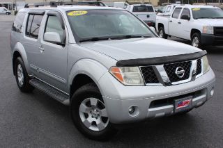 Used 2006 Nissan Pathfinder SE in Sparta, Tennessee