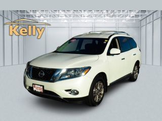Used 2015 Nissan Pathfinder SV in Woburn, Massachusetts