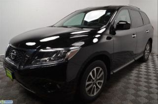 Used 2013 Nissan Pathfinder SV in Saint Louis Park, Minnesota