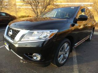 Used 2013 Nissan Pathfinder Platinum in Schaumburg, Illinois