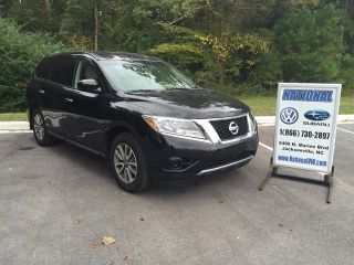 Used 2014 Nissan Pathfinder S in Jacksonville, North Carolina