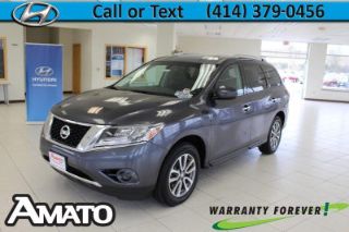 Used 2013 Nissan Pathfinder SV in Milwaukee, Wisconsin
