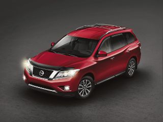 Used 2016 Nissan Pathfinder SV in North Haven, Connecticut