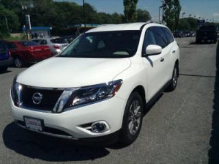 Used 2016 Nissan Pathfinder SV in North Smithfield, Rhode Island