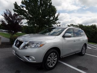 Used 2014 Nissan Pathfinder SV in Hagerstown, Maryland
