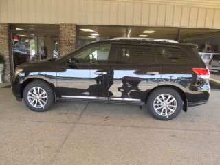 Used 2015 Nissan Pathfinder SL in Meridian, Mississippi