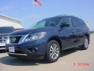 Used 2013 Nissan Pathfinder SV in Lone Tree, Iowa