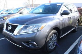 Used 2014 Nissan Pathfinder SV in Hatfield, Pennsylvania