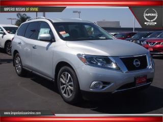 Used 2016 Nissan Pathfinder S in Irvine, California
