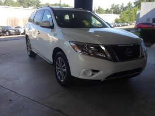 Used 2014 Nissan Pathfinder SV in Ridgeland, Mississippi