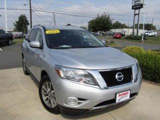 Used 2014 Nissan Pathfinder SV in Lowell, North Carolina
