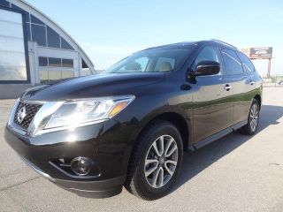Used 2014 Nissan Pathfinder SV in Knoxville, Tennessee