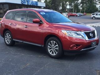 Used 2014 Nissan Pathfinder SV in Wiggins, Mississippi
