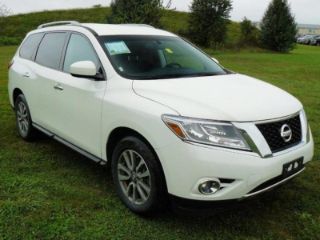 Used 2016 Nissan Pathfinder SV in Hurlock, Maryland