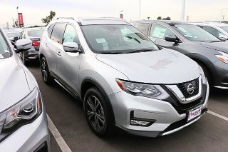 Used 2017 Nissan Rogue SL in Orange, California