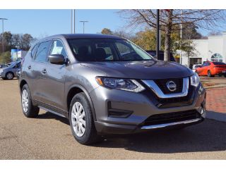 Used 2018 Nissan Rogue S in Vicksburg, Mississippi