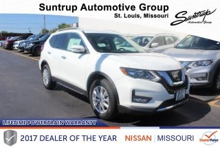 Used 2017 Nissan Rogue SV in Saint Louis, Missouri