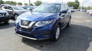 Used 2017 Nissan Rogue SV in Louisville, Kentucky
