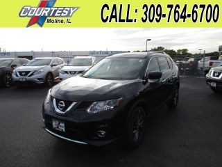 Used 2016 Nissan Rogue SV in Moline, Illinois