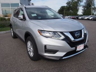 Used 2017 Nissan Rogue SV in Stratham, New Hampshire