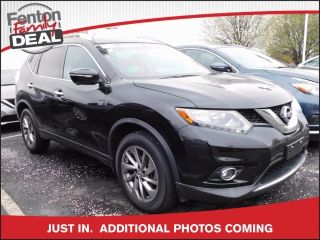 Used 2014 Nissan Rogue SL in Kansas City, Missouri