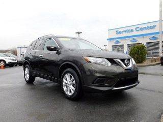 Used 2014 Nissan Rogue SV in Downingtown, Pennsylvania