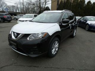 Used 2016 Nissan Rogue SV in Fairfield, Connecticut