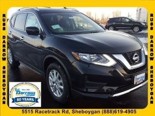 Used 2017 Nissan Rogue SV in Sheboygan, Wisconsin