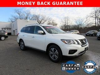 Used 2017 Nissan Pathfinder SL in Hasbrouck Heights, New Jersey