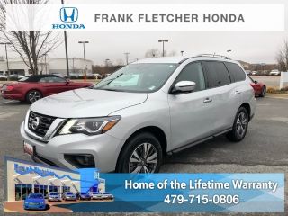 Used 2017 Nissan Pathfinder SL in Bentonville, Arkansas