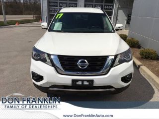 Used 2017 Nissan Pathfinder SL in Nicholasville, Kentucky