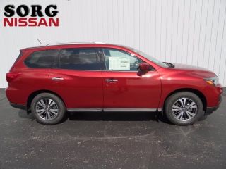 Used 2017 Nissan Pathfinder SL in Warsaw, Indiana