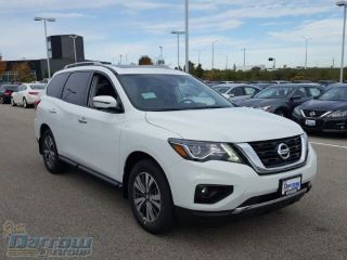 Used 2017 Nissan Pathfinder SL in Milwaukee, Wisconsin
