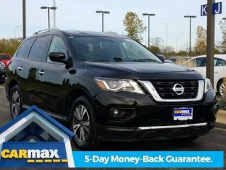 Used 2017 Nissan Pathfinder SV in Tinley Park, Illinois