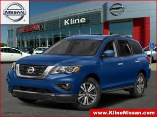 Used 2017 Nissan Pathfinder SV in Maplewood, Minnesota