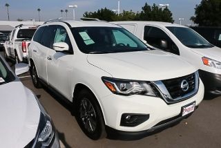 Used 2017 Nissan Pathfinder SL in Orange, California