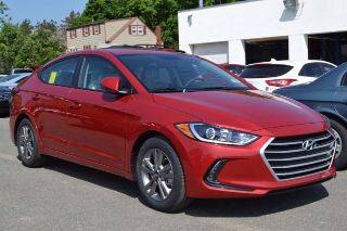 Used 2017 Hyundai Elantra SE in Danvers, Massachusetts