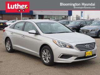 Used 2017 Hyundai Sonata SE in Bloomington, Minnesota