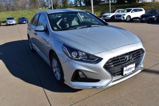 Used 2018 Hyundai Sonata SE in Davenport, Iowa