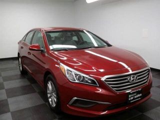 Used 2016 Hyundai Sonata SE in Saint Louis, Missouri
