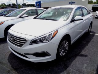 Used 2016 Hyundai Sonata SE in Cartersville, Georgia