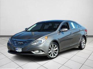 Used 2012 Hyundai Sonata Limited Edition in Elmhurst, Illinois