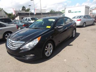 Used 2011 Hyundai Sonata SE in Dorchester, Massachusetts
