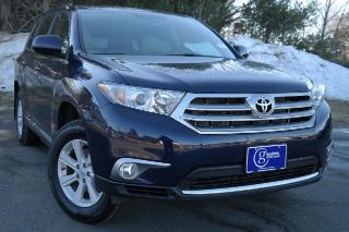 Used 2013 Toyota Highlander in Brunswick, Maine